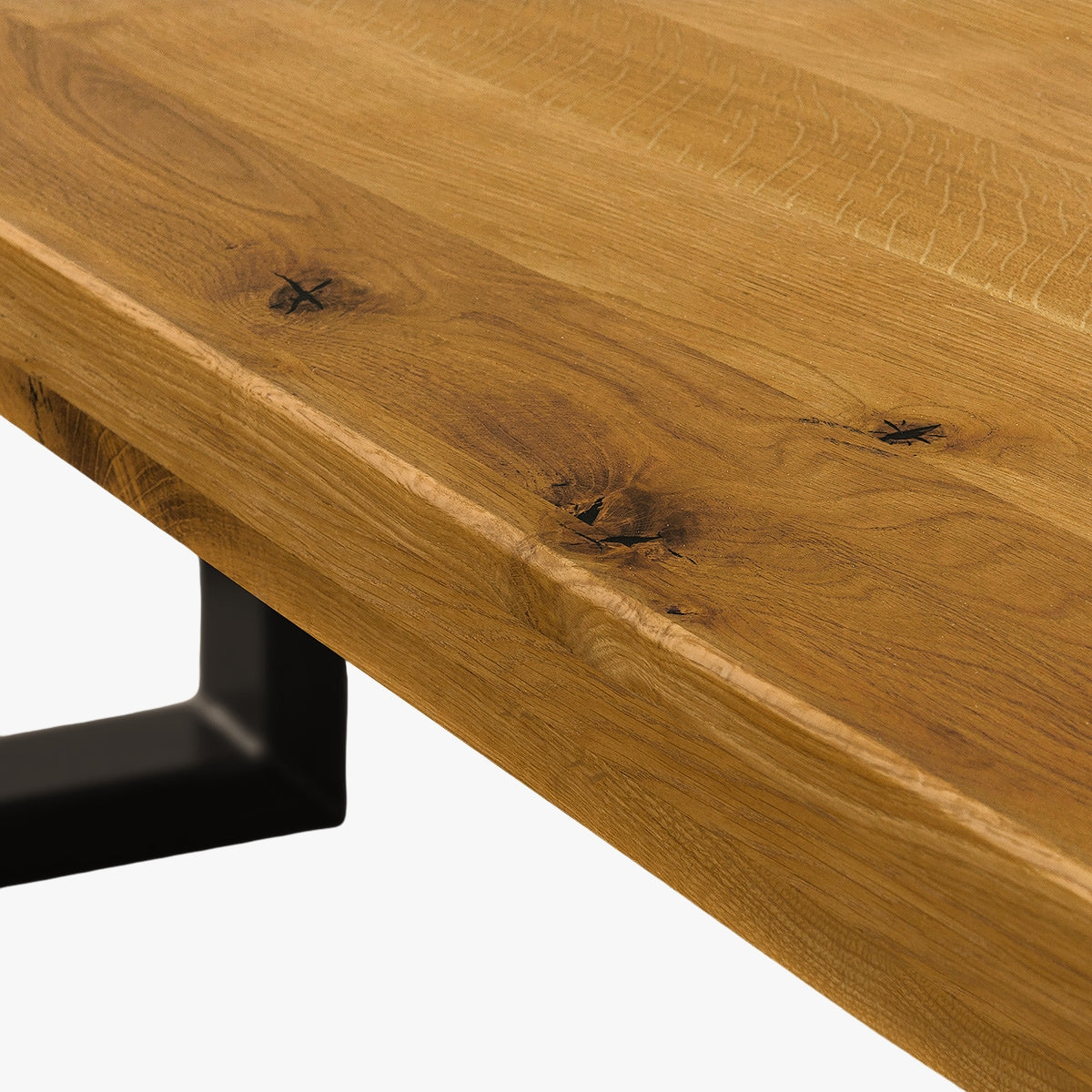 Banco de Roble Macizo ÁMBAR con Patas Inclinadas de Acero Negro – 120 a 220 cm