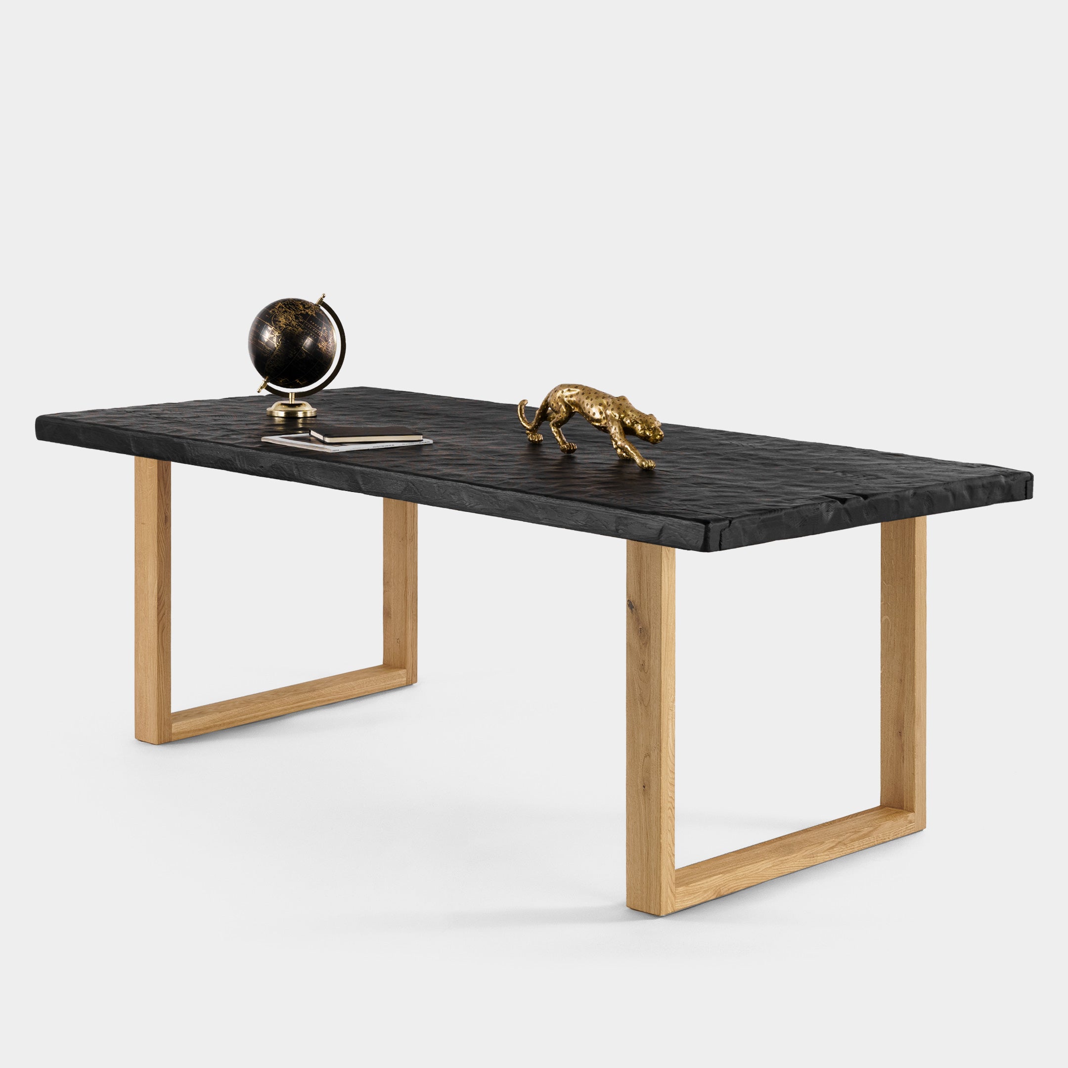 Table de salle à manger rustique avec relief en bois de chêne noir massif et pieds en bois de chêne massif U