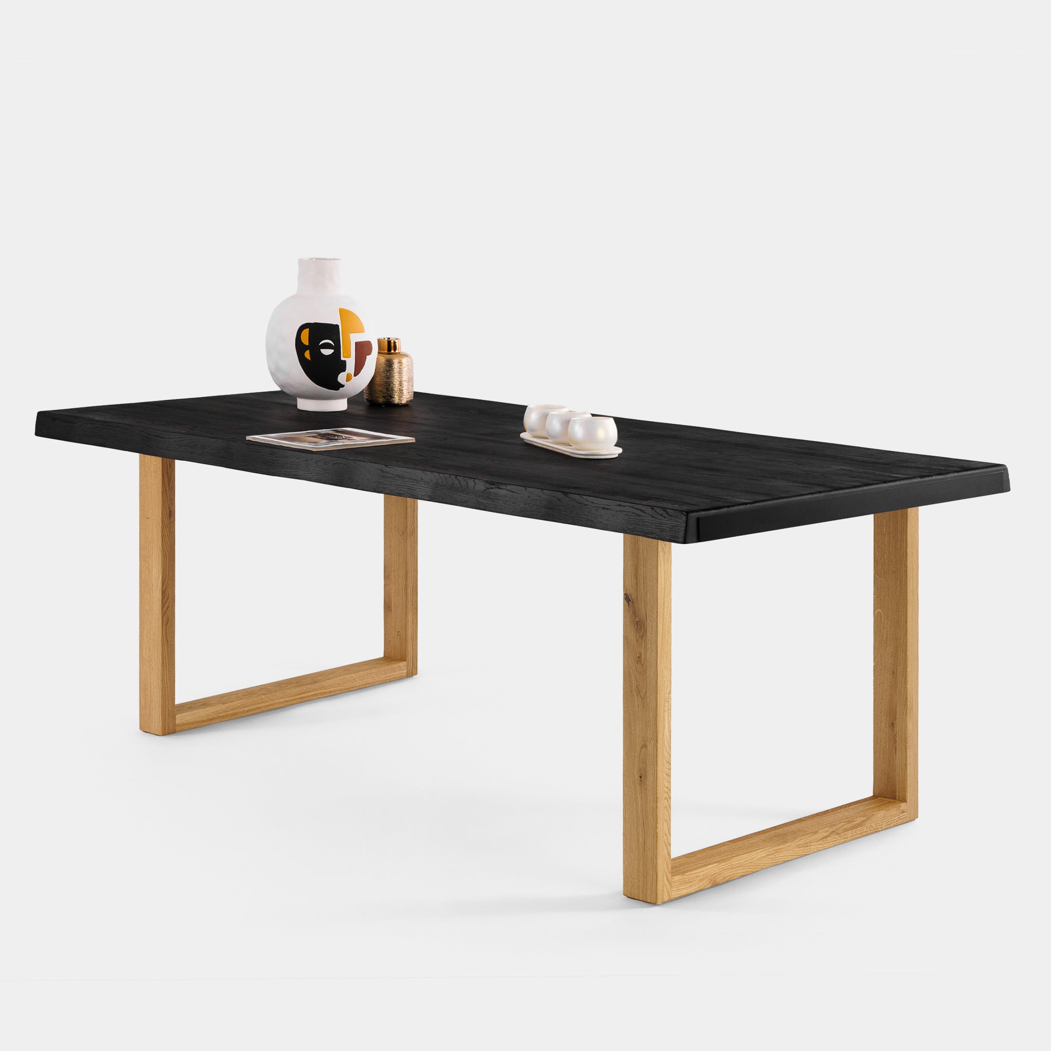 Mesa de Comedor de Madera Maciza de Roble Negra Ondulada y Patas de madera Roble Macizo U