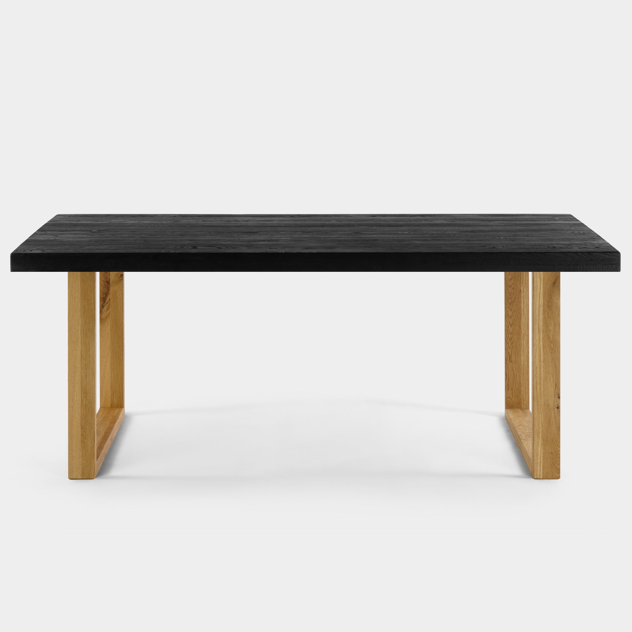 Table à manger rustique en bois de chêne massif noir rectangulaire et pieds en bois de chêne massif U