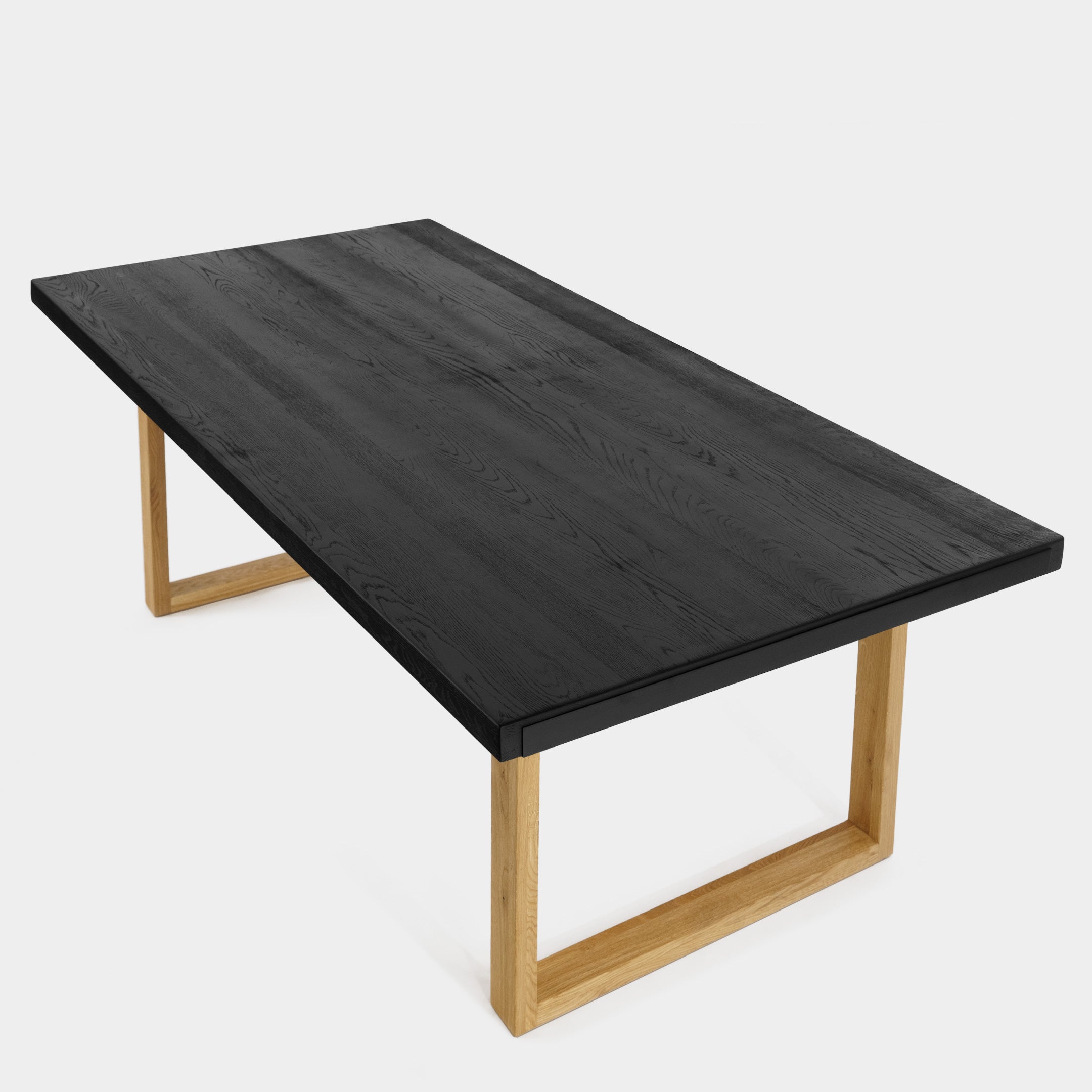 Table de salle à manger rectangulaire en bois massif de chêne noir et pieds en bois de chêne massif U