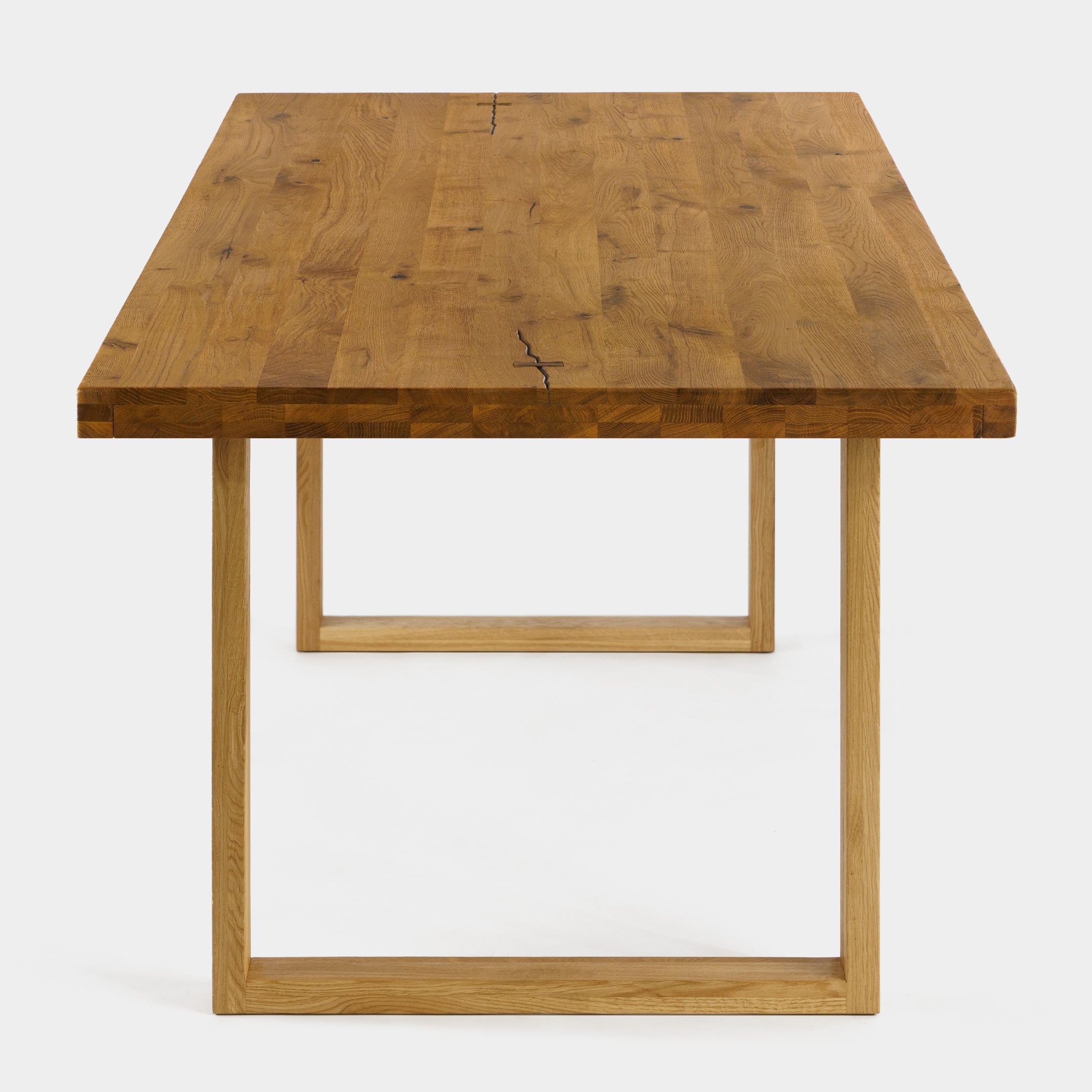 Mesa de Comedor Rustica de Madera Maciza de Roble Ambar Rectangular y Patas madera de Roble Macizo U